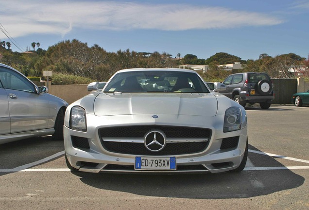 Mercedes-Benz SLS AMG