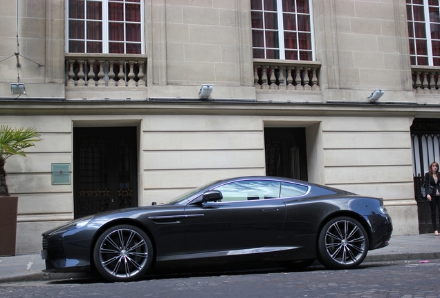 Aston Martin Virage 2011