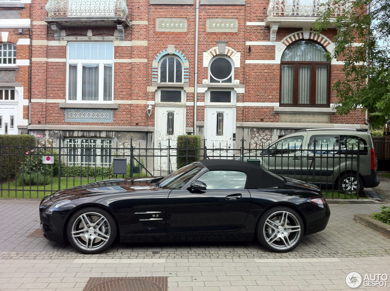 Mercedes-Benz SLS AMG Roadster