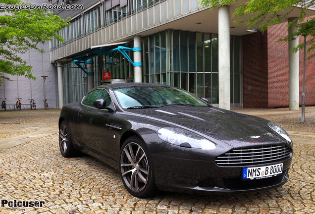 Aston Martin DB9 2010