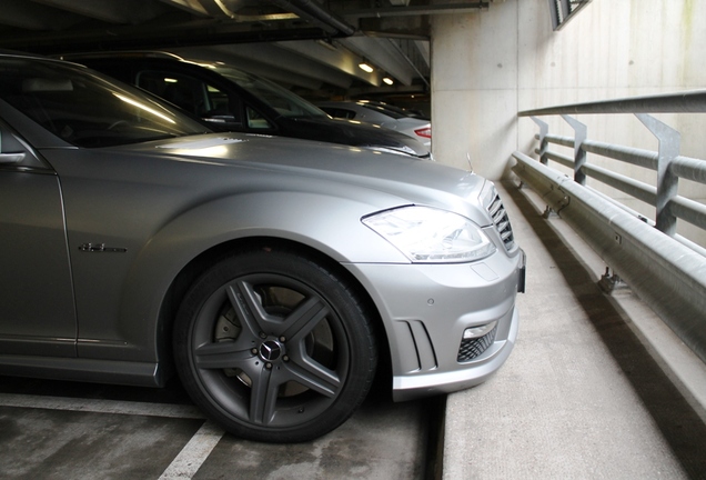 Mercedes-Benz S 63 AMG W221 2010