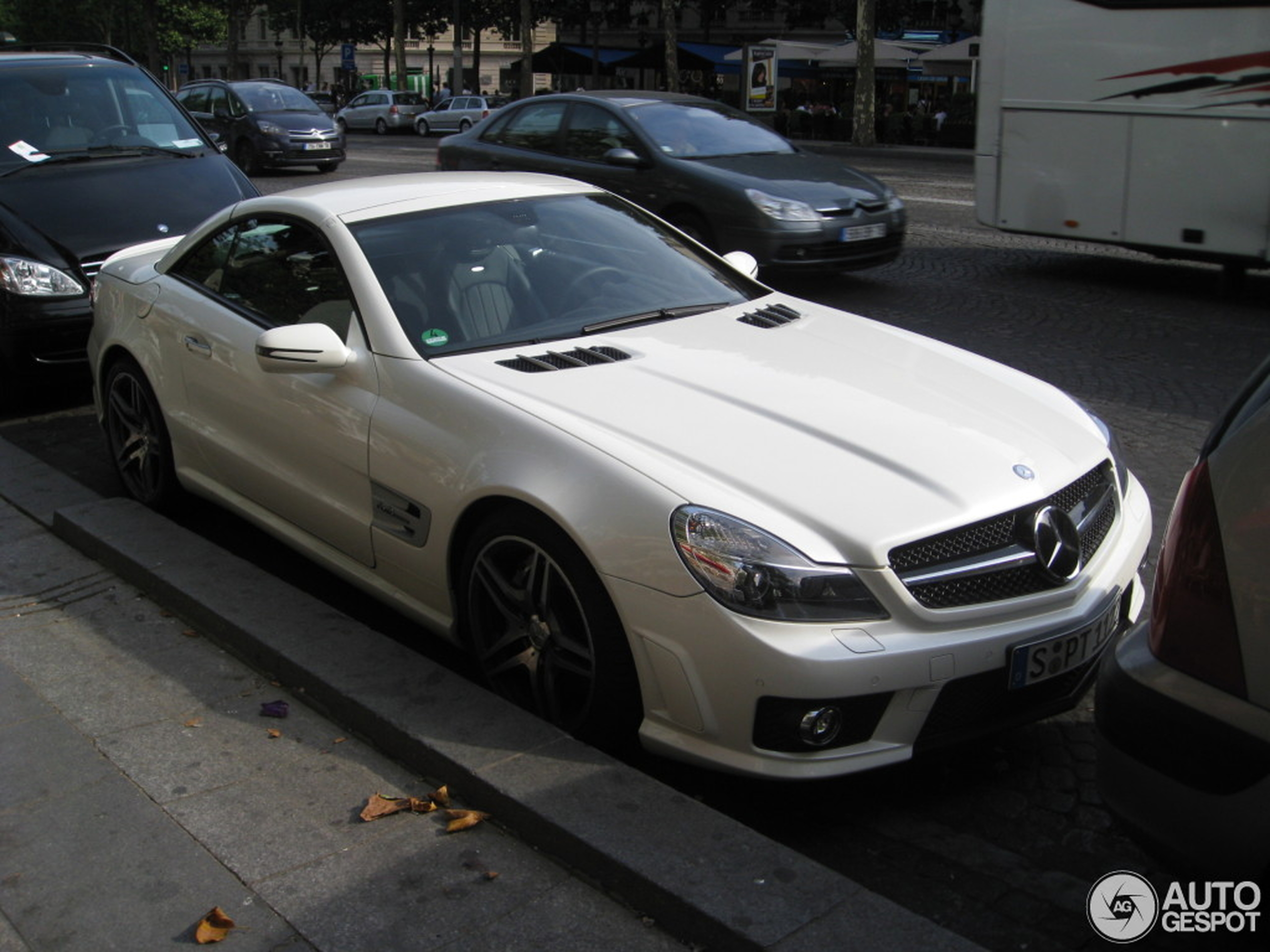 Mercedes-Benz SL 63 AMG