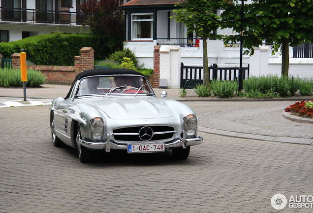 Mercedes-Benz 300SL Roadster