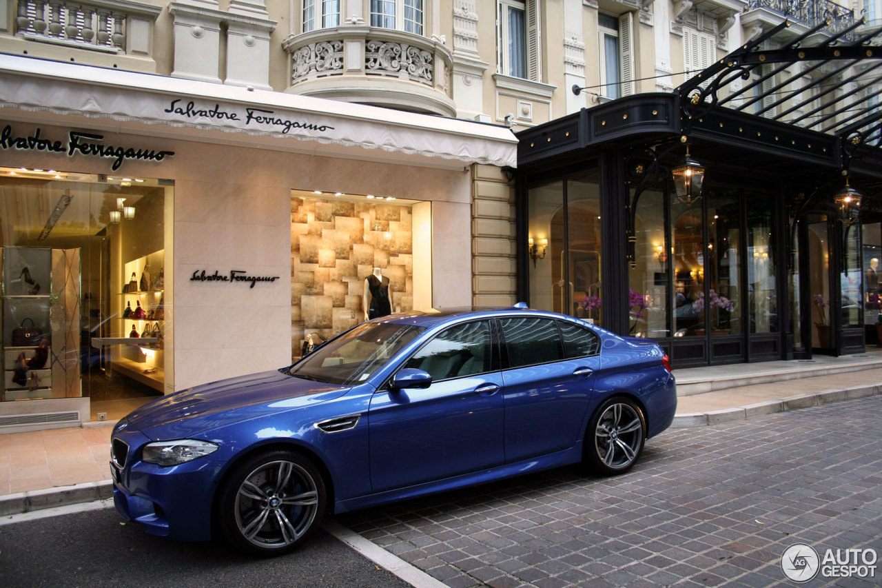 BMW M5 F10 2011