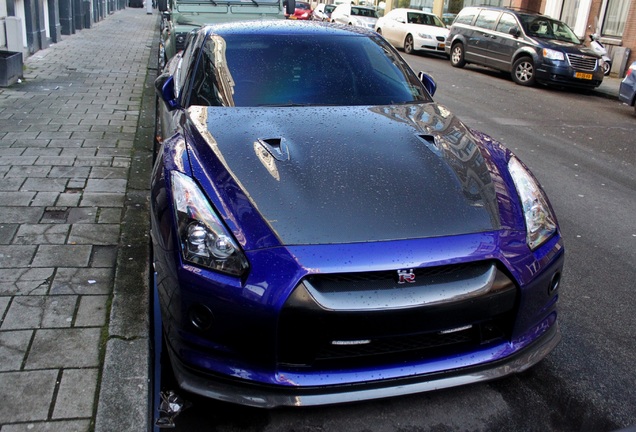 Nissan GT-R