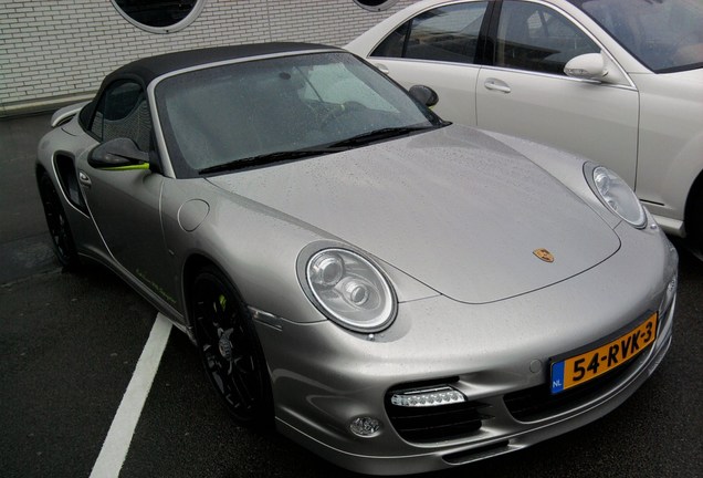 Porsche 997 Turbo S Cabriolet 918 Spyder Edition