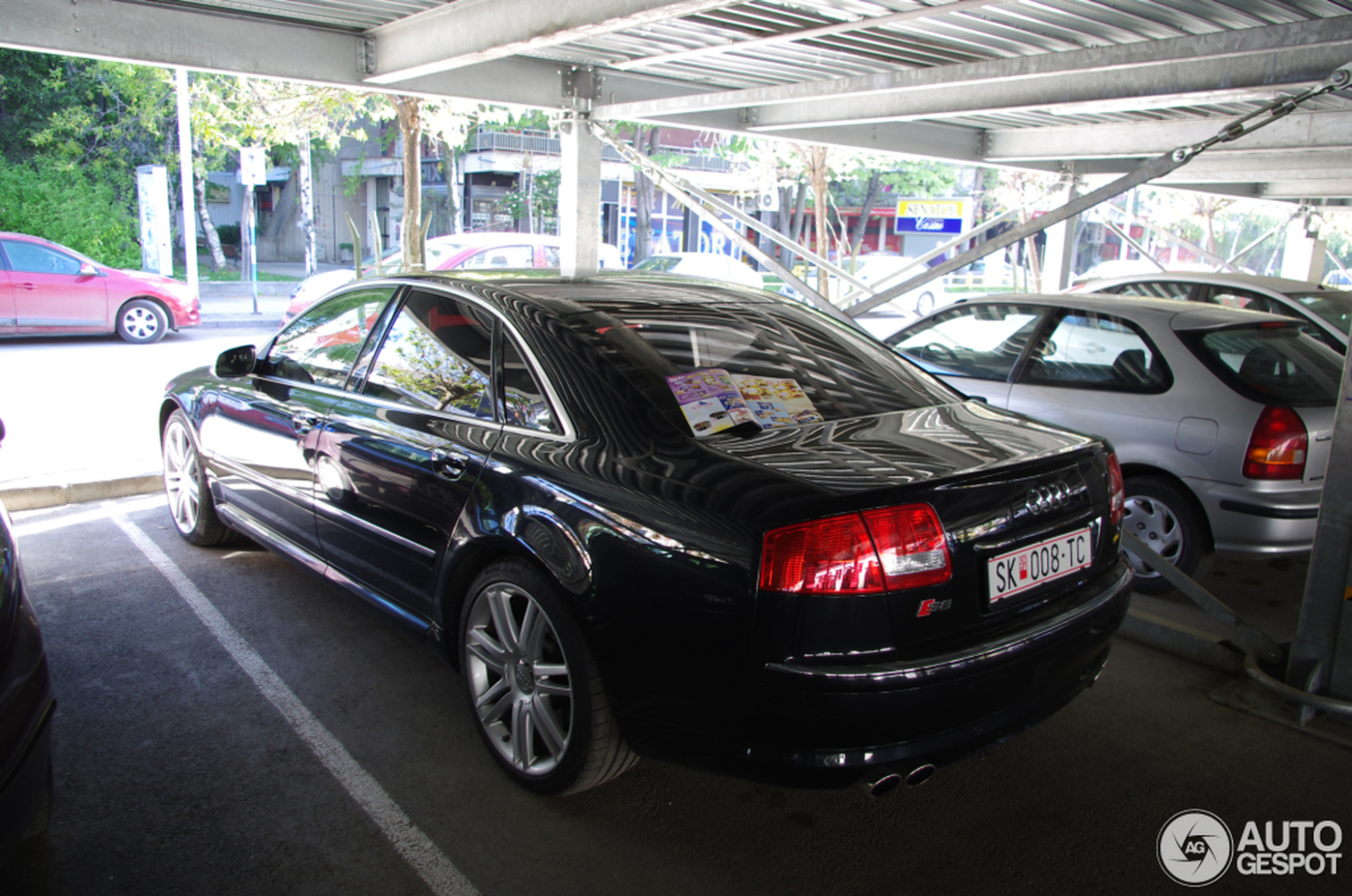 Audi S8 D3