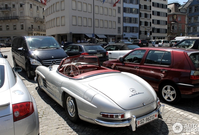 Mercedes-Benz 300SL Roadster