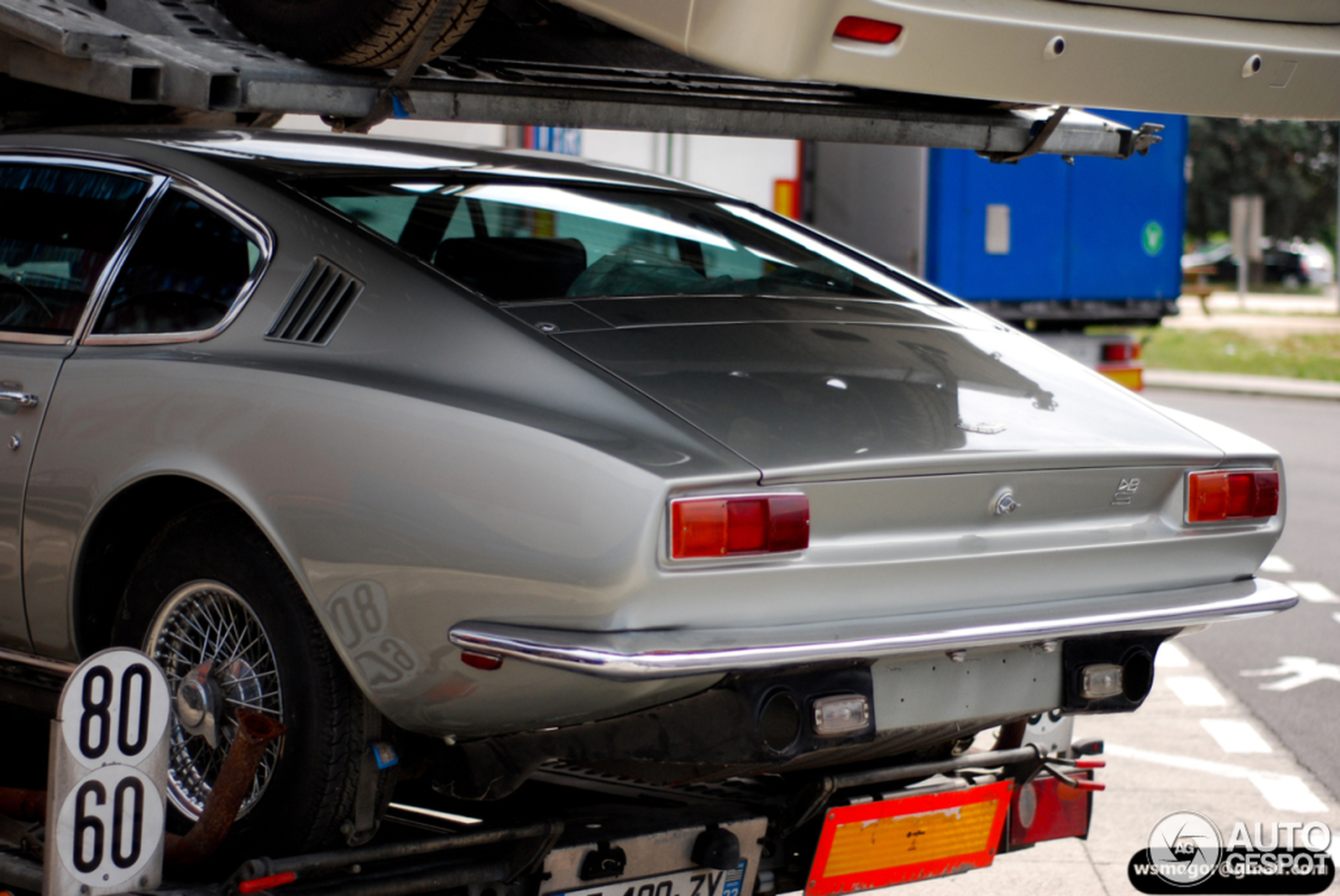 Aston Martin DBS V8 1969 - 1972