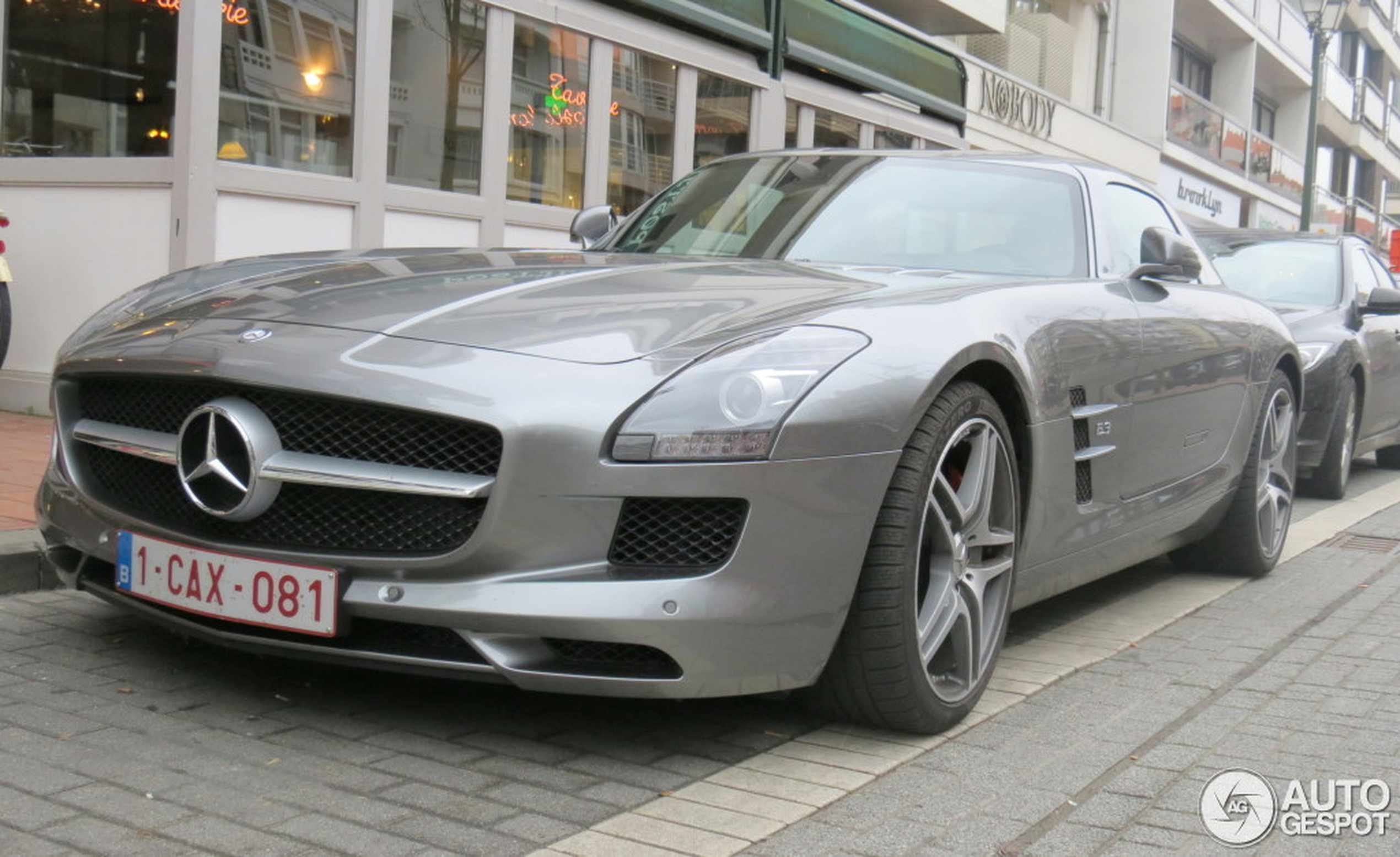 Mercedes-Benz SLS AMG