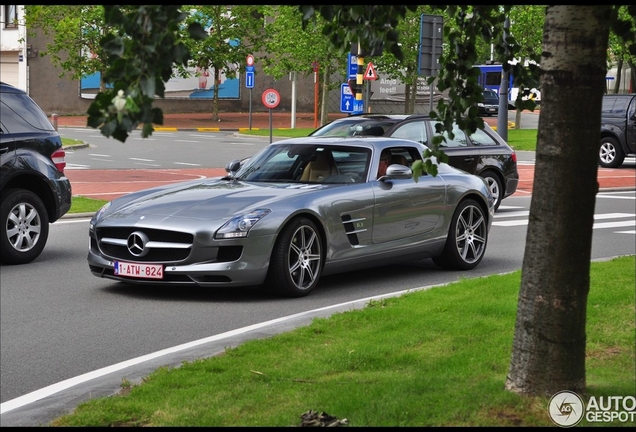 Mercedes-Benz SLS AMG