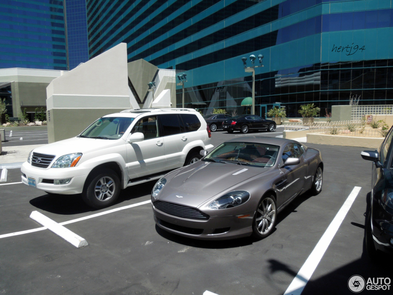 Aston Martin DB9