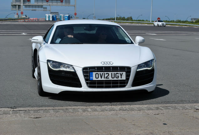 Audi R8 V10