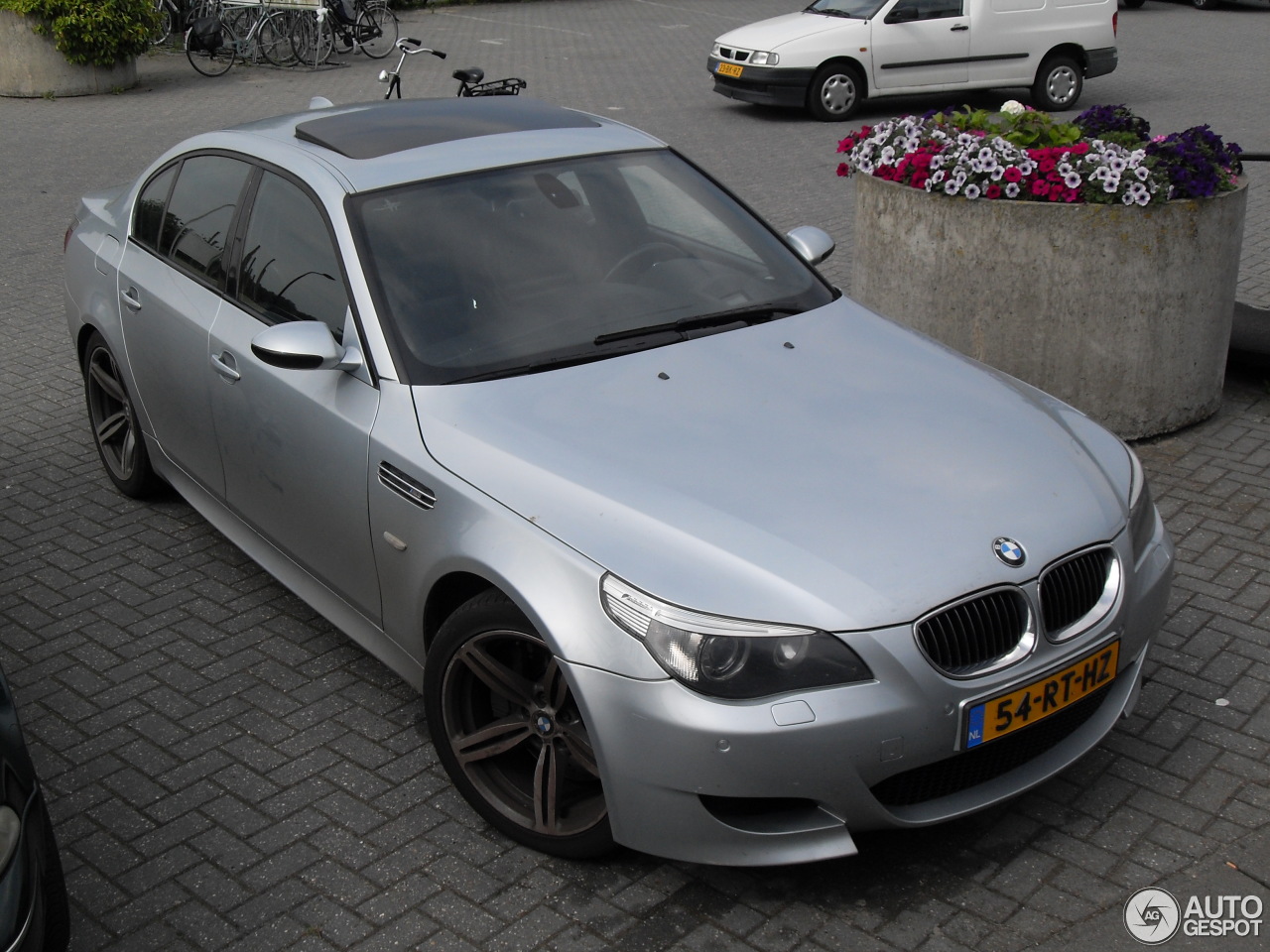 BMW M5 E60 2005