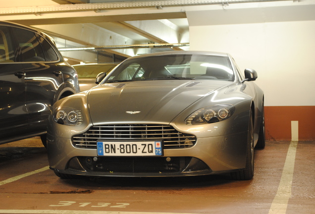 Aston Martin V8 Vantage S