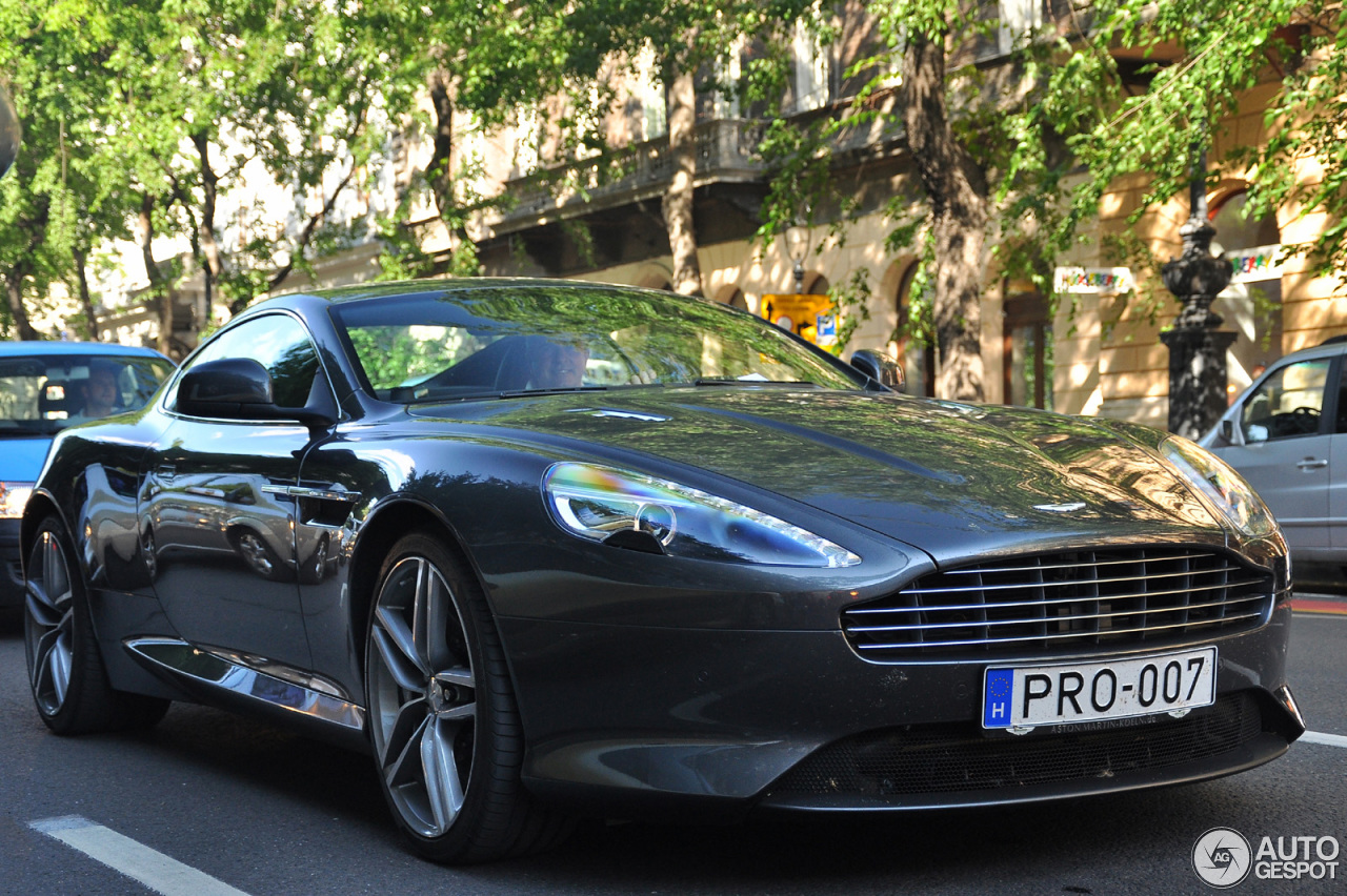 Aston Martin Virage 2011