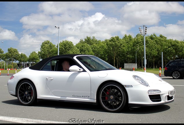 Porsche 997 Carrera 4 GTS Cabriolet