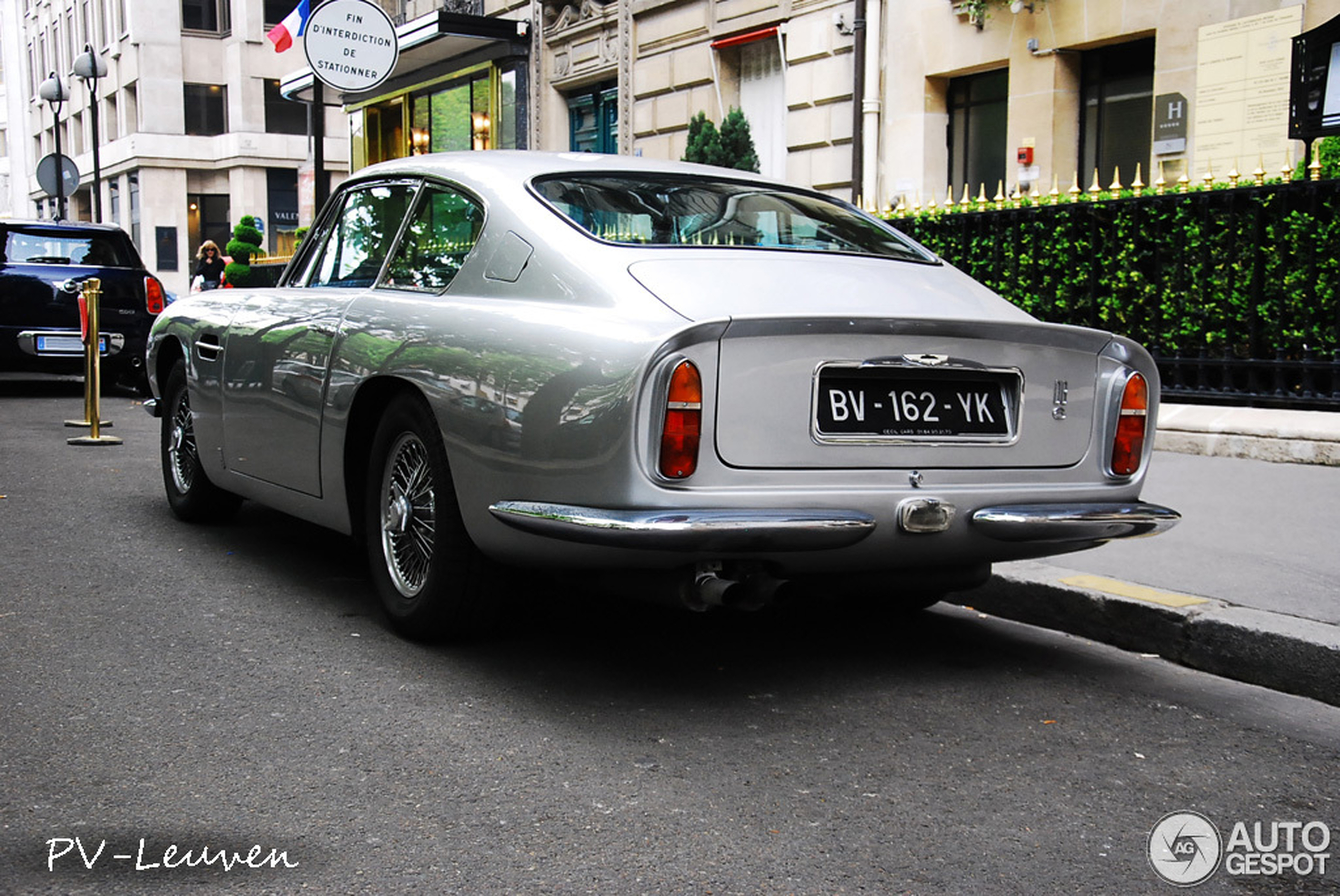 Aston Martin DB6 MKI