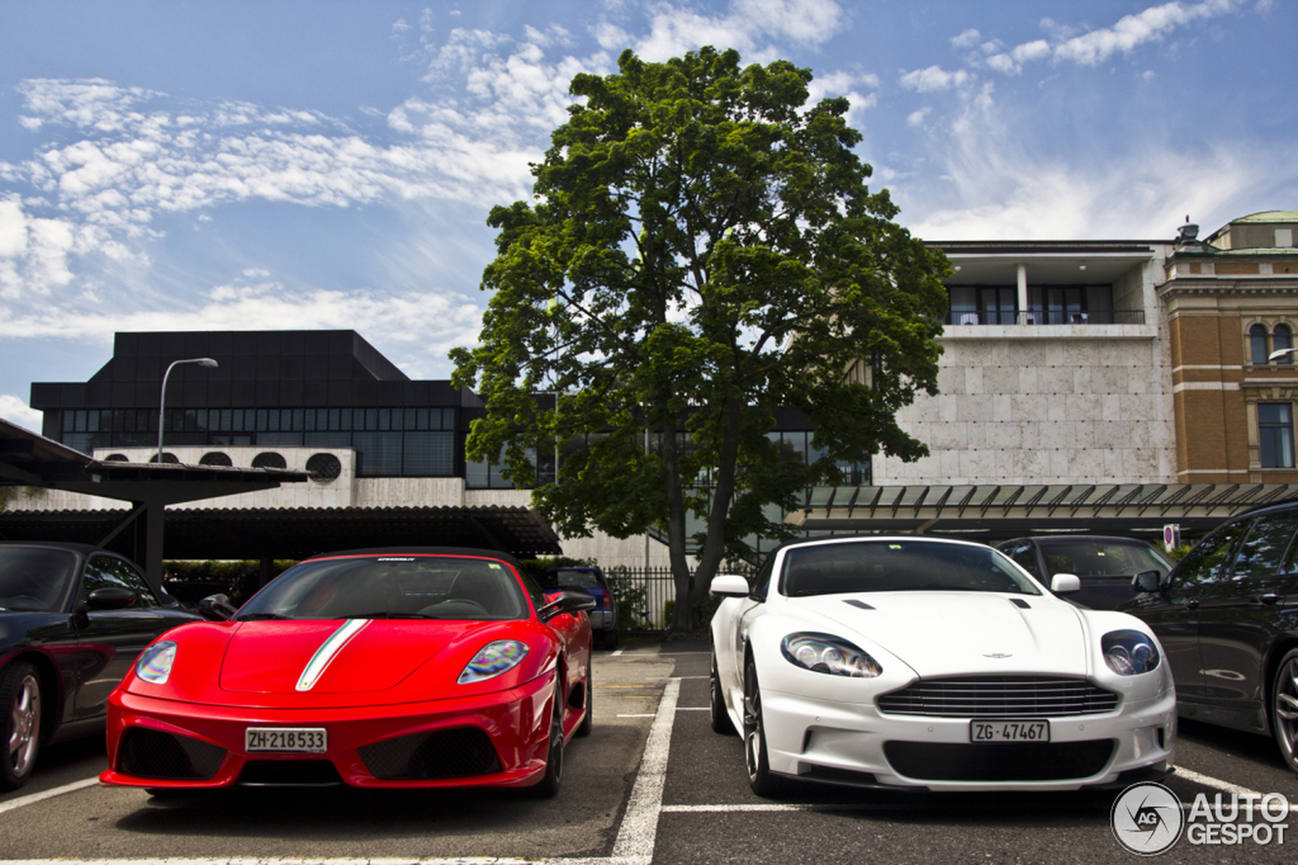 Aston Martin DBS Volante