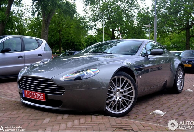 Aston Martin V8 Vantage