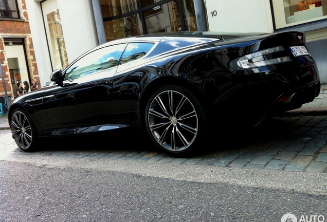 Aston Martin Virage 2011