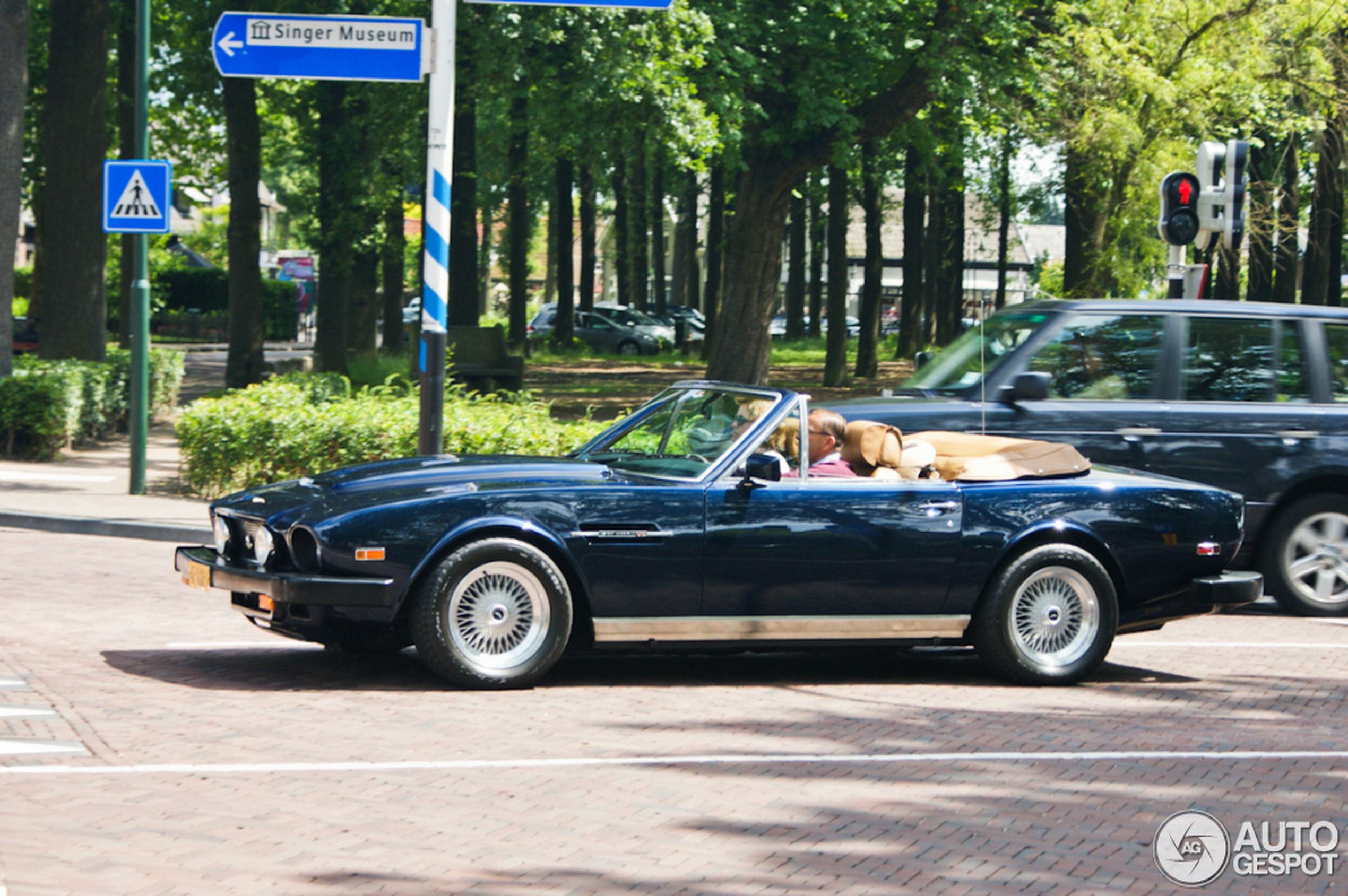 Aston Martin V8 Volante 1978-1990