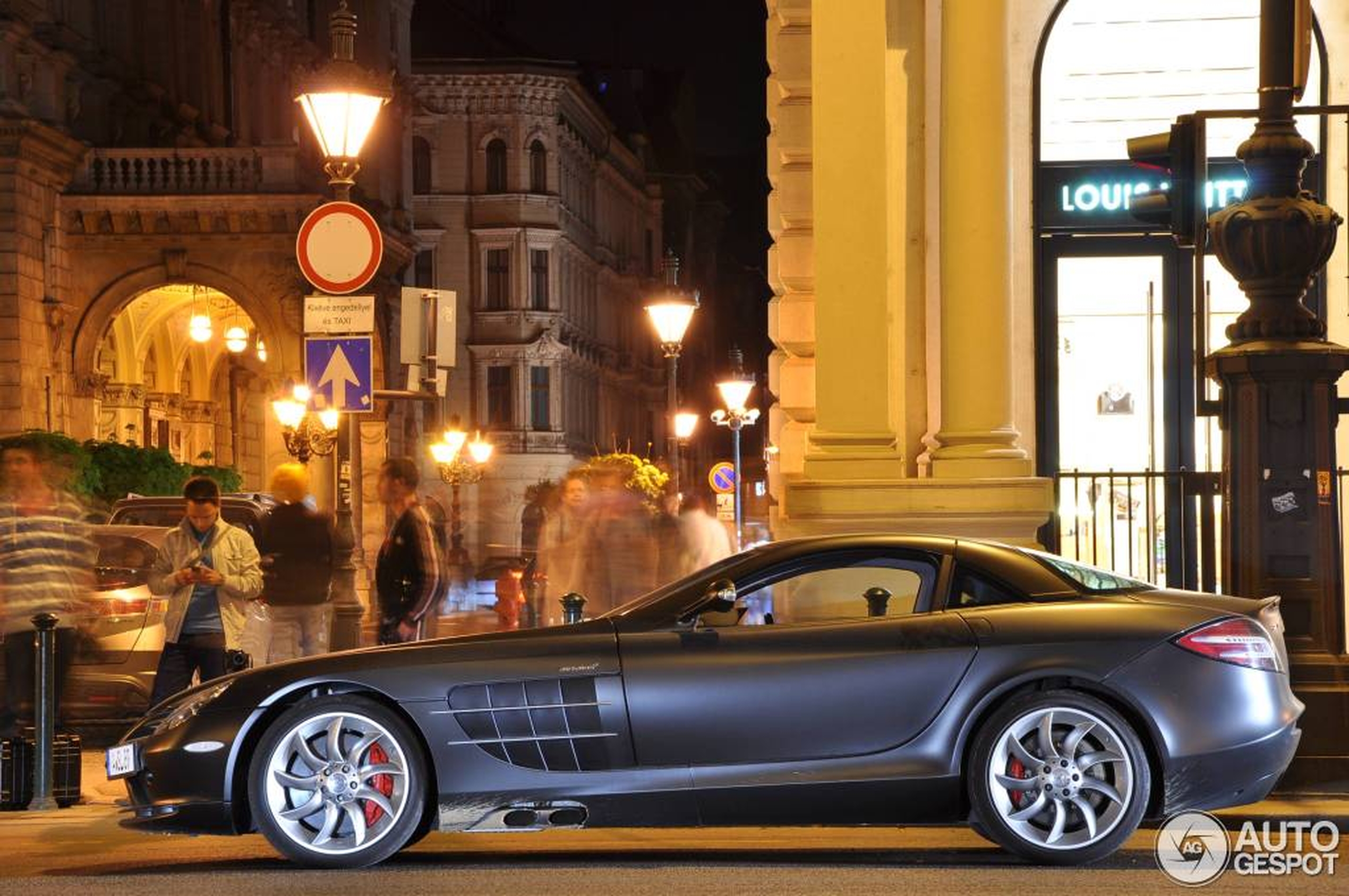 Mercedes-Benz SLR McLaren