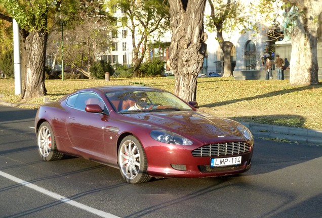 Aston Martin DB9