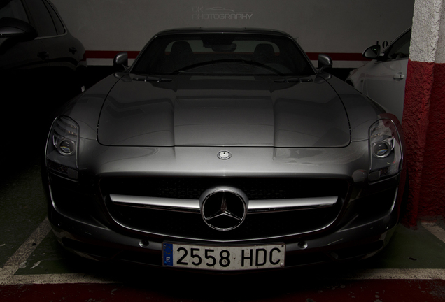 Mercedes-Benz SLS AMG