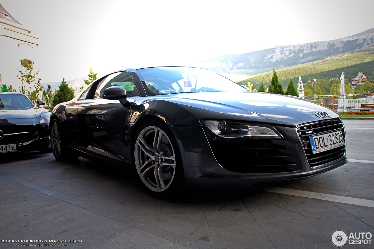 Audi R8