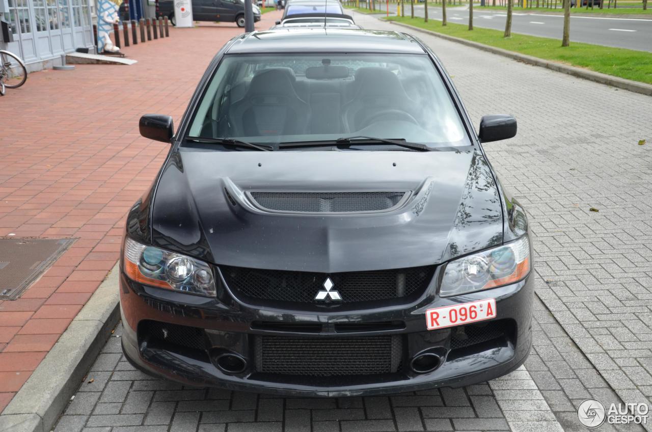 Mitsubishi Lancer Evolution IX FQ