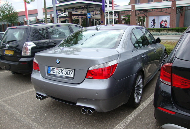 BMW M5 E60 2005