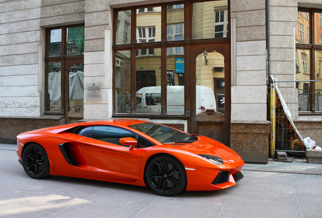 Lamborghini Aventador LP700-4