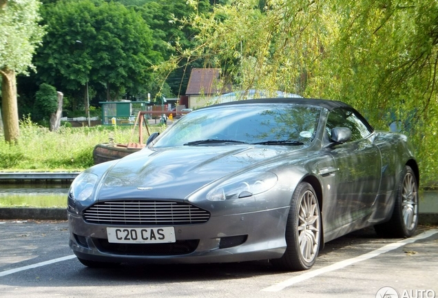 Aston Martin DB9 Volante