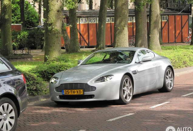 Aston Martin V8 Vantage