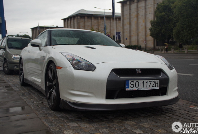 Nissan GT-R