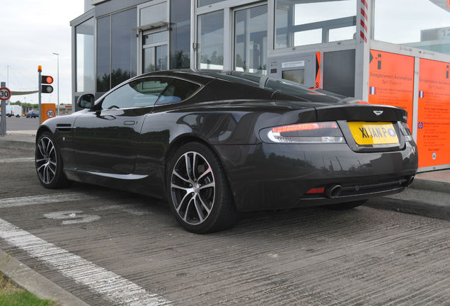 Aston Martin DB9 2010