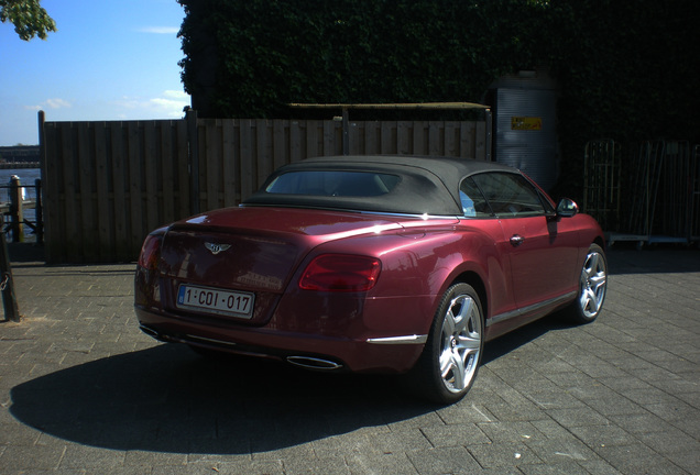 Bentley Continental GTC 2012