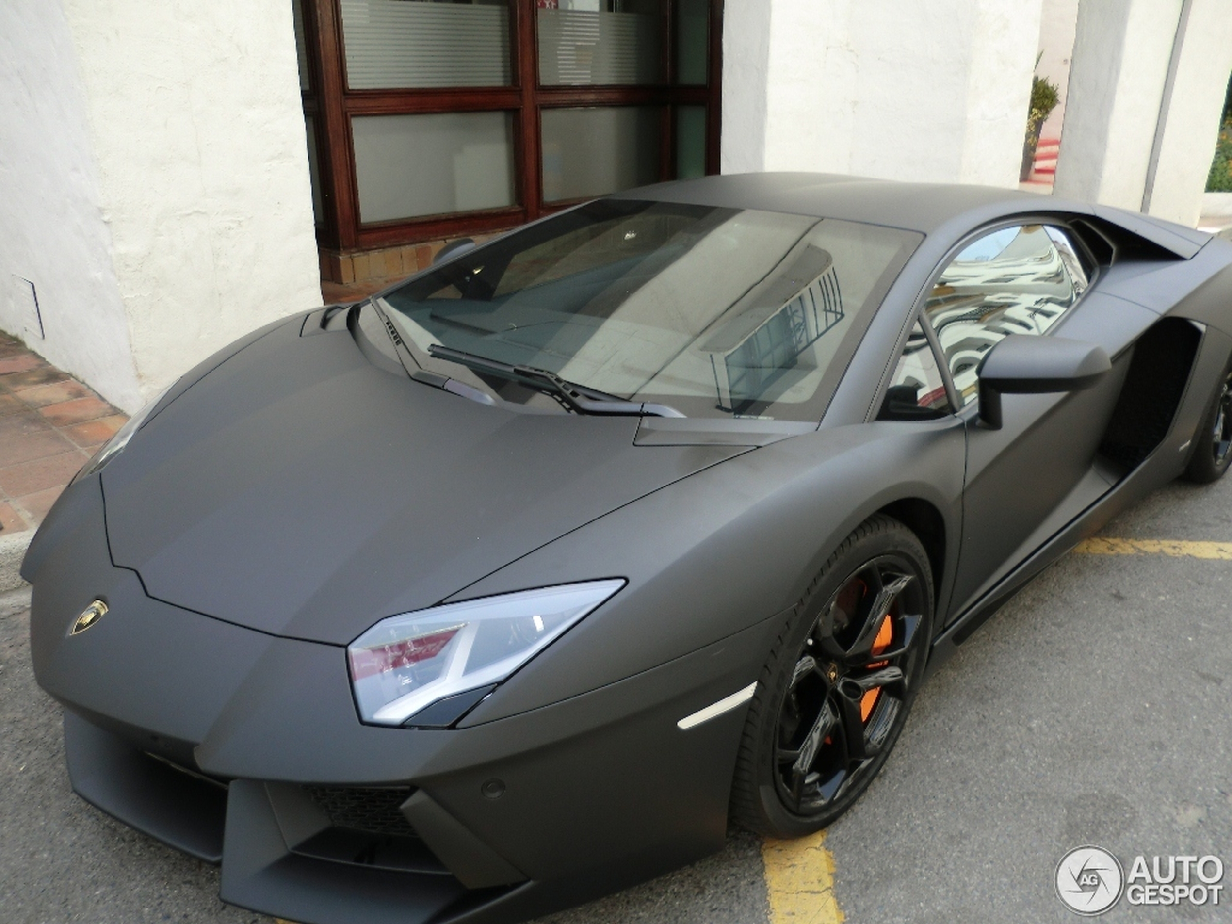 Lamborghini Aventador LP700-4