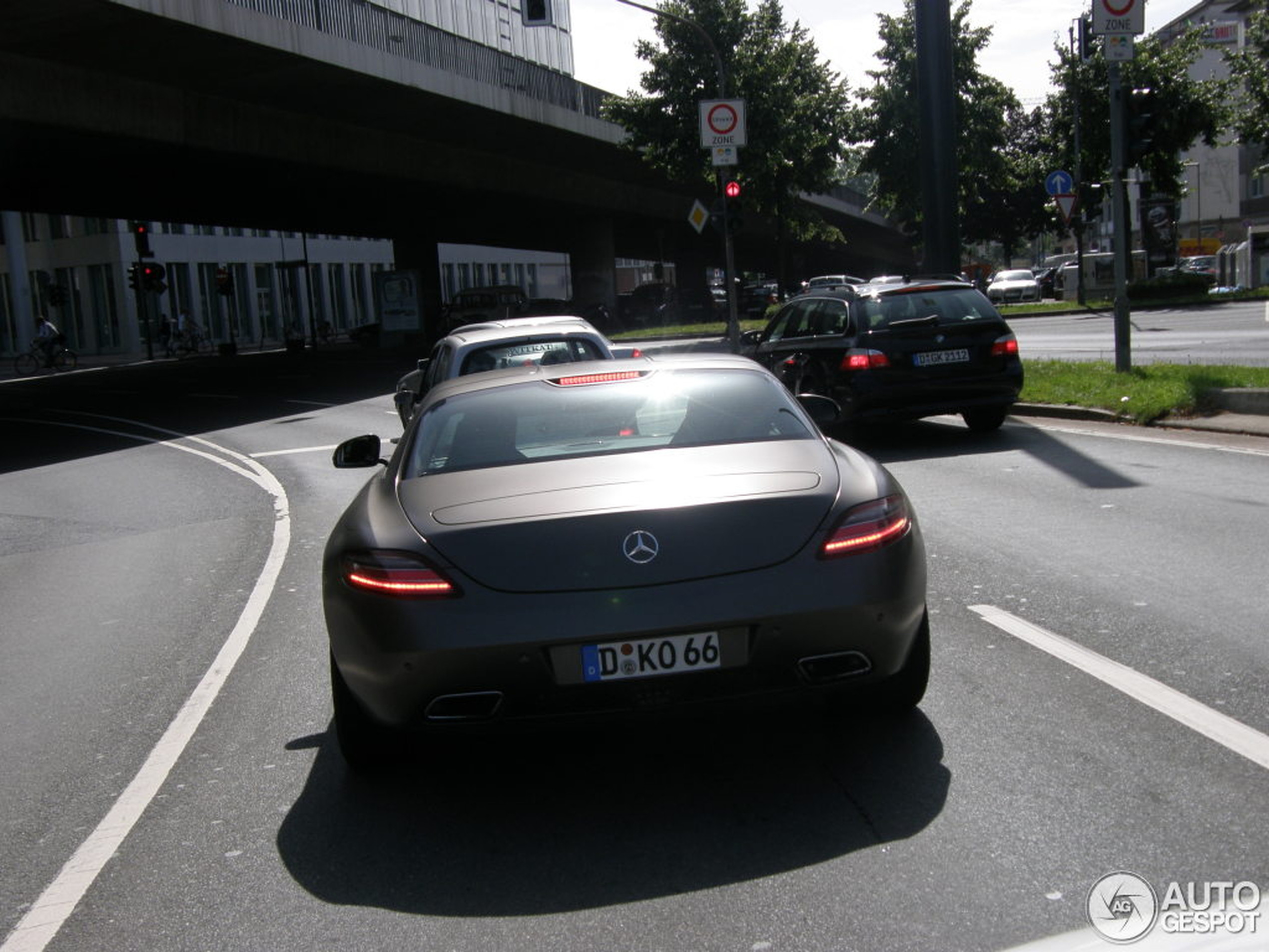 Mercedes-Benz SLS AMG