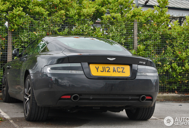 Aston Martin DB9 2010