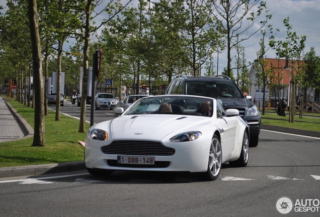 Aston Martin V8 Vantage Roadster