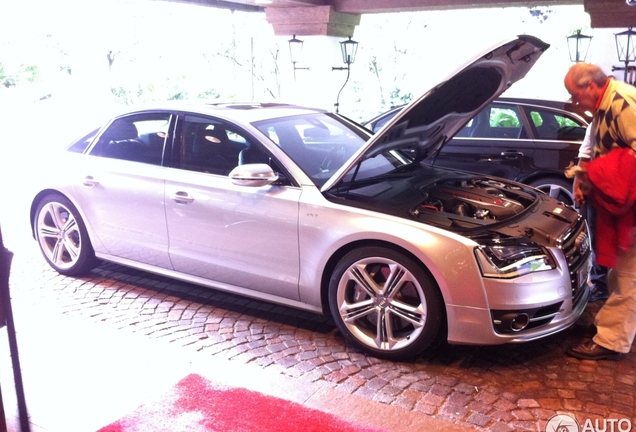 Audi S8 D4