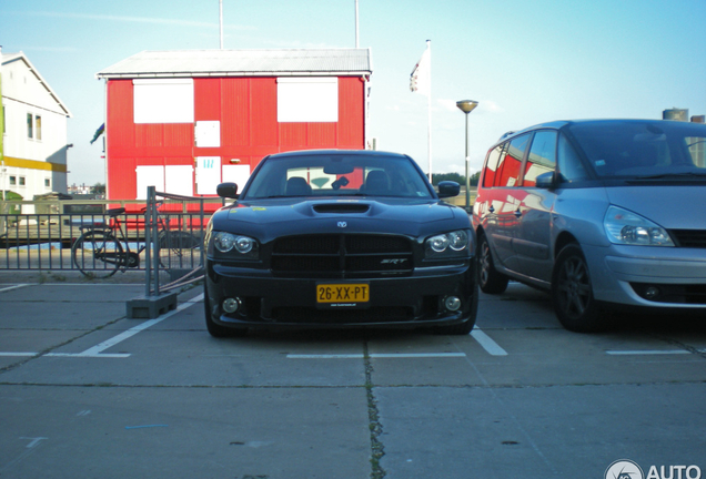 Dodge Charger SRT-8