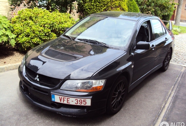 Mitsubishi Lancer Evolution IX