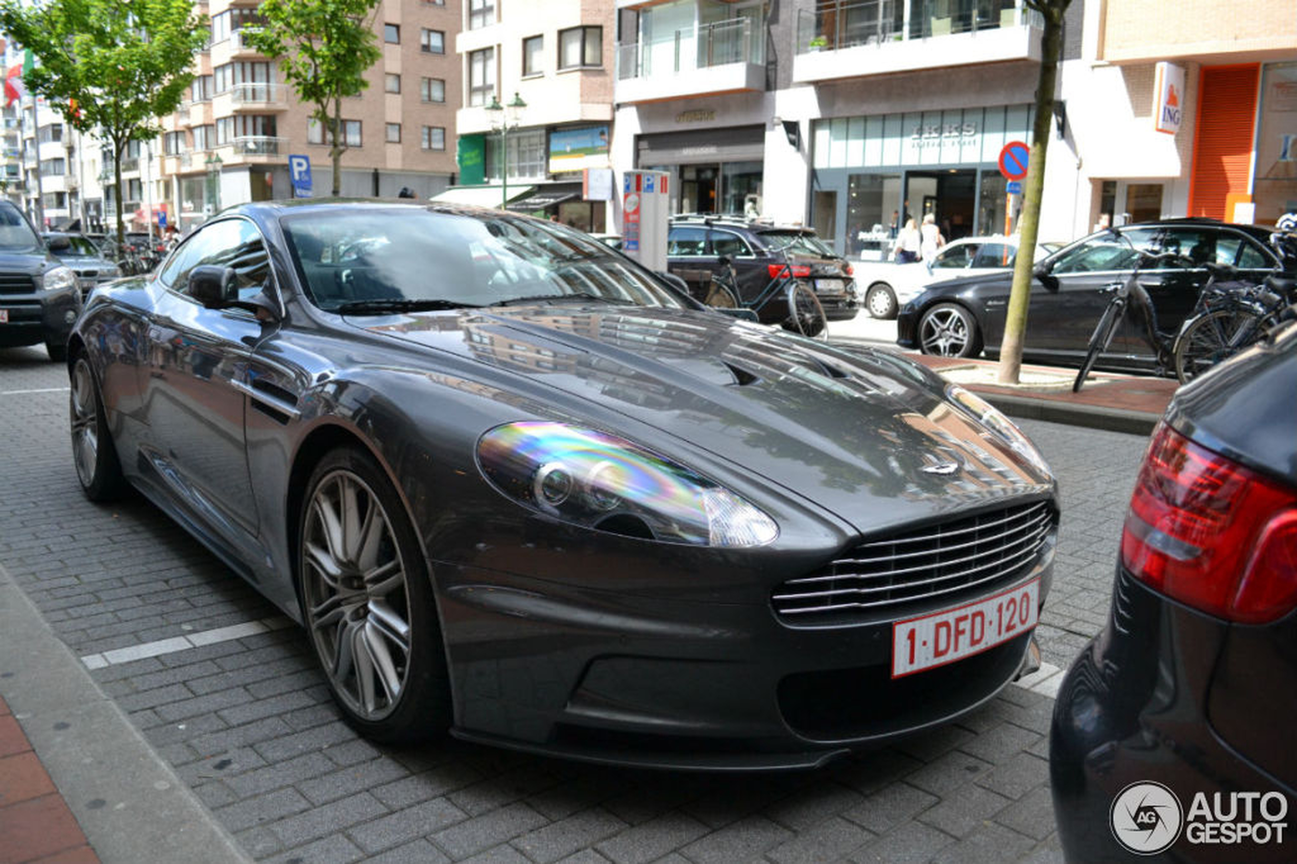 Aston Martin DBS