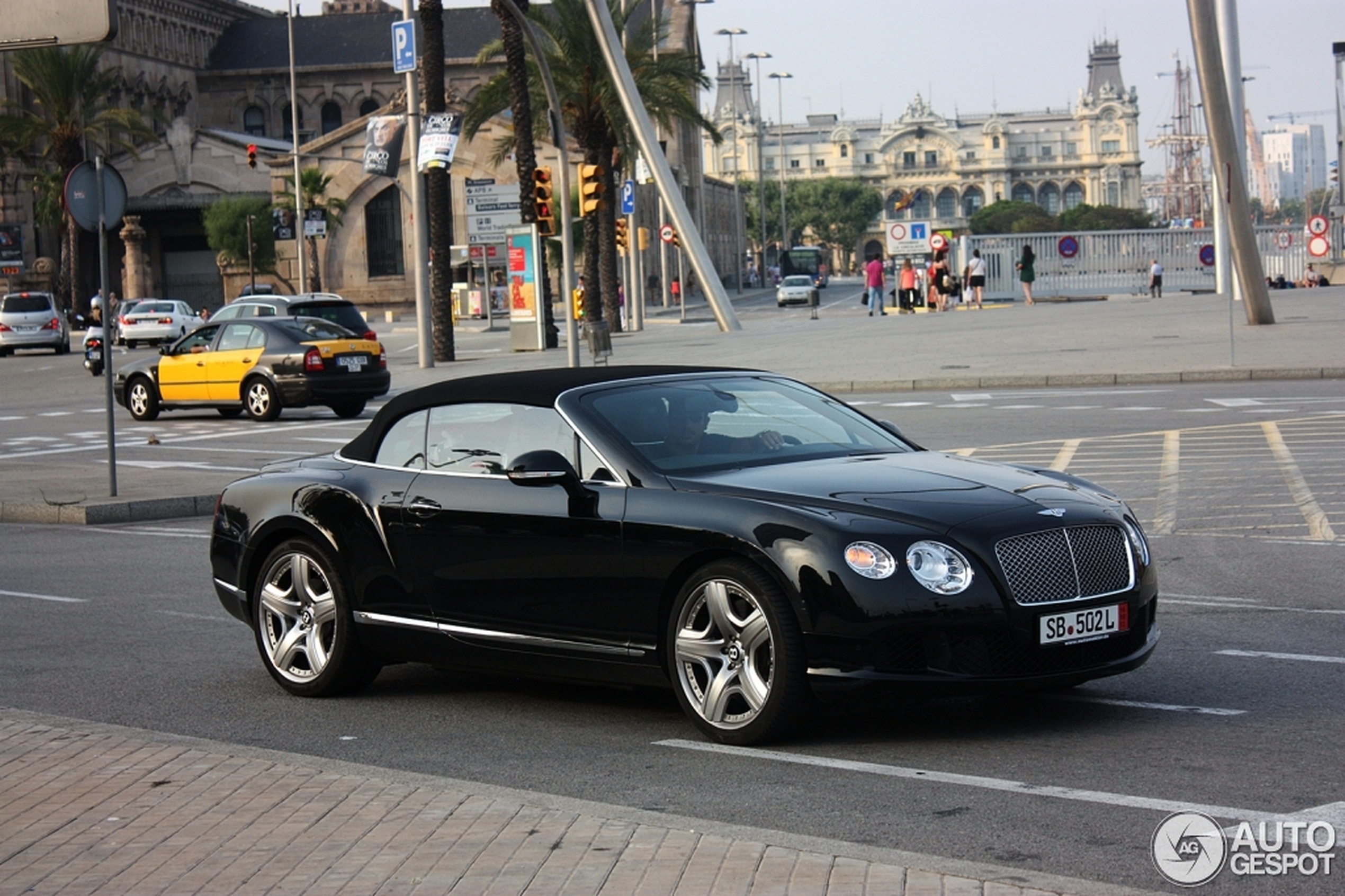 Bentley Continental GTC 2012