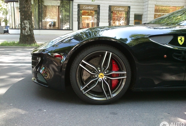 Ferrari FF