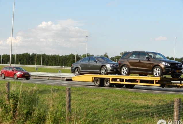 Mercedes-Benz S 63 AMG W221 2011