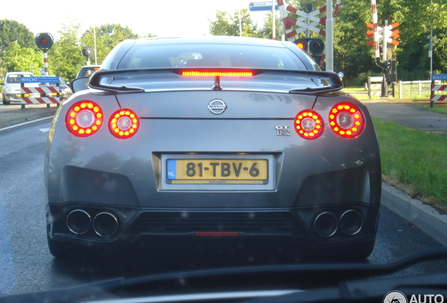 Nissan GT-R 2012